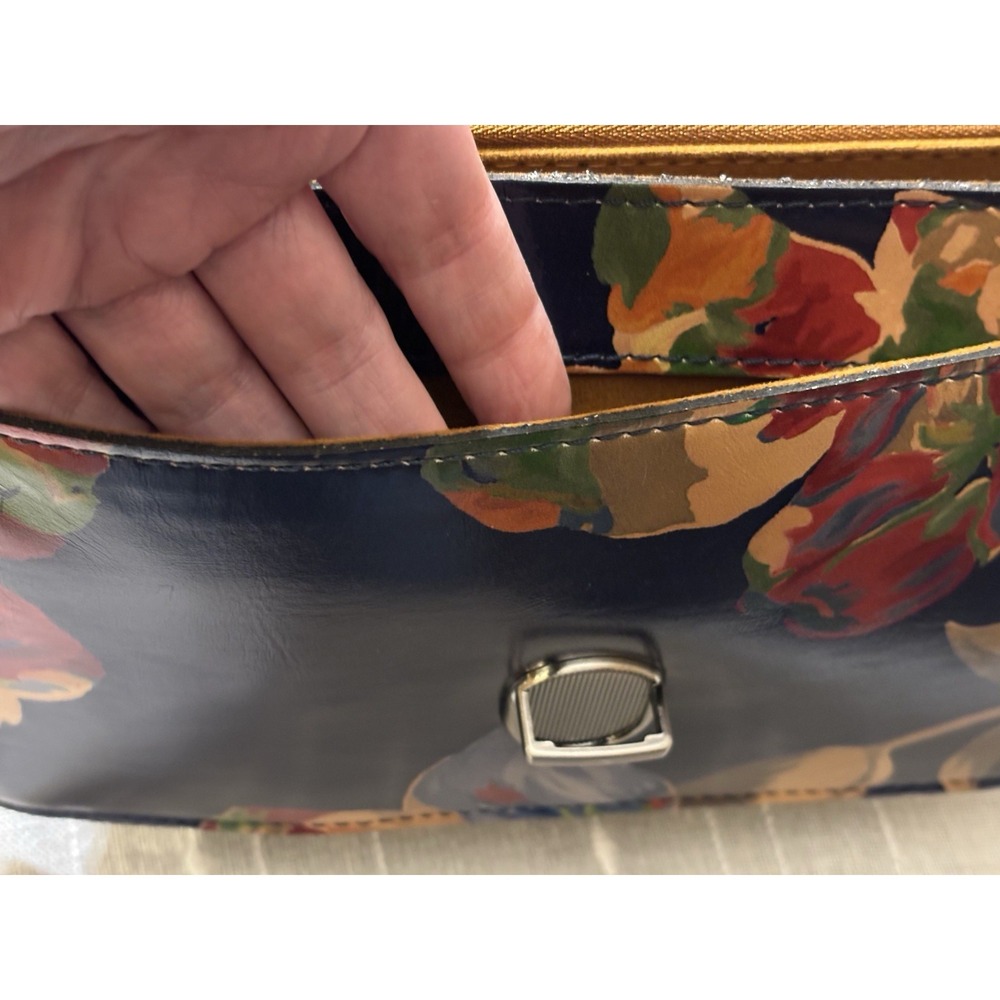 NWT Patricia Nash Lanza Leather Crossbody Shoulder Bag Le Fleur Floral Navy - Picture 16 of 16